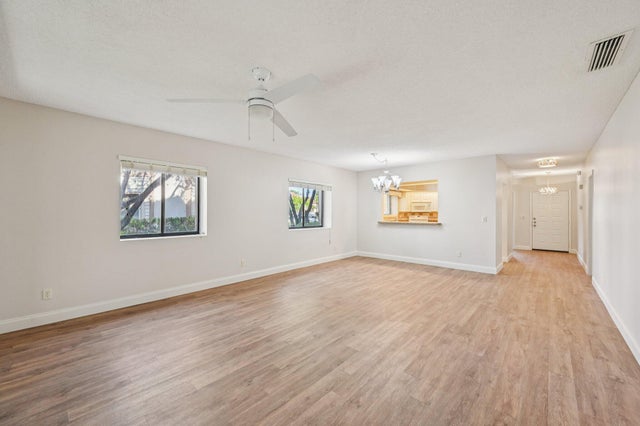 5 of 43 - 1103 Duncan Circle #104, Palm Beach Gardens, FL