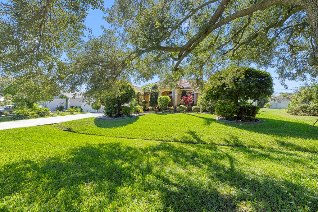 233 Sw Tulip Blvd, Port Saint Lucie