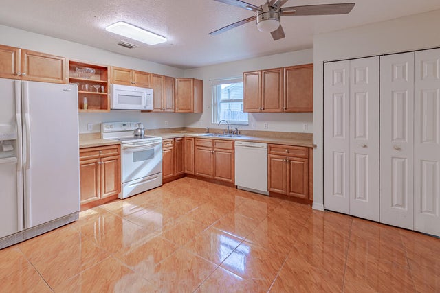 4 of 24 - 2830 Se Cabana Lane, Port Saint Lucie, FL