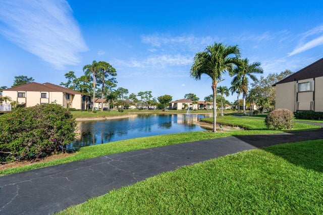 2 of 27 - 209 Pine Hov Circle #a-2, Greenacres, FL
