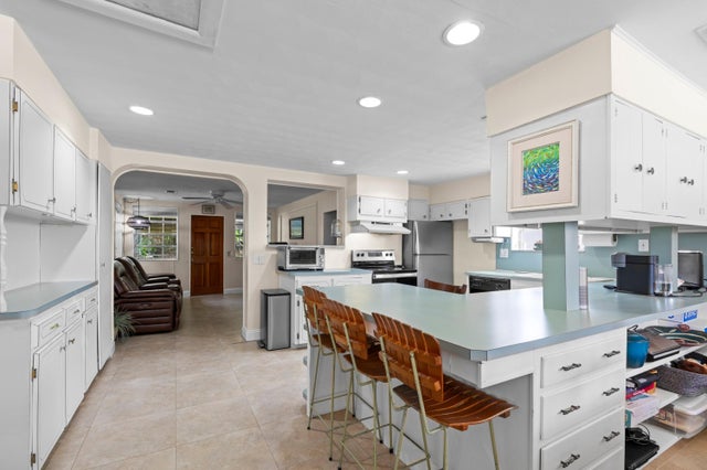 5 of 40 - 2175 Nw 3rd Court, Boca Raton, FL