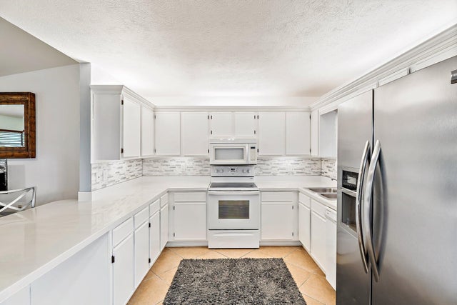 3 of 37 - 1026 Sw Bianca Avenue, Port Saint Lucie, FL