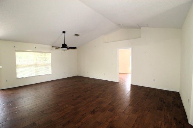 4 of 19 - 1037 Sw Paar Drive, Port Saint Lucie, FL