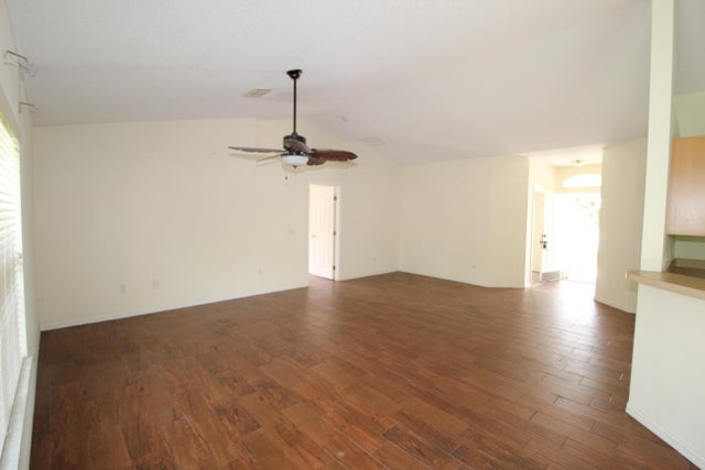 5 of 19 - 1037 Sw Paar Drive, Port Saint Lucie, FL