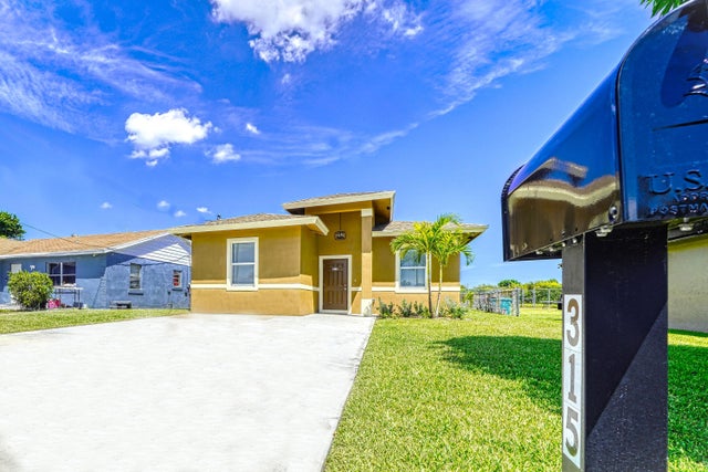 1 of 41 - 315 Ne 13th Avenue, Boynton Beach, FL