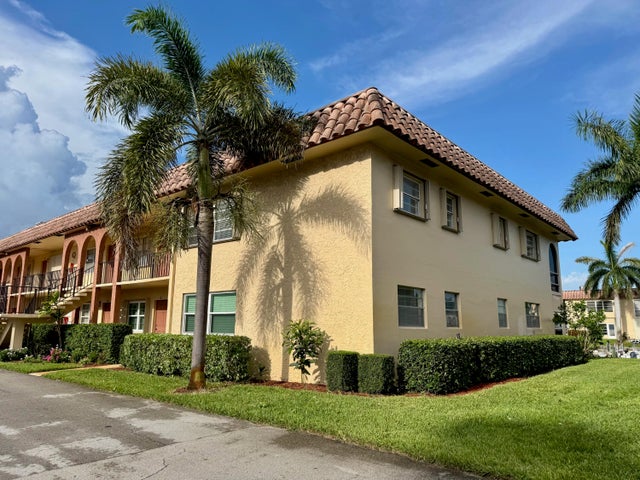 4 of 18 - 2600 S Kanner Highway #q12, Stuart, FL