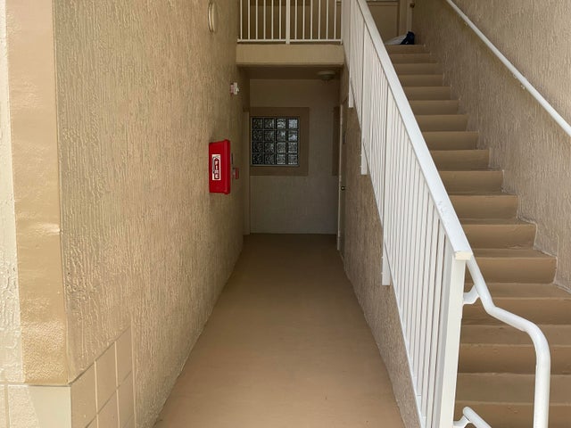 3 of 32 - 1133 Golden Lake Boulevard #815, West Palm Beach, FL
