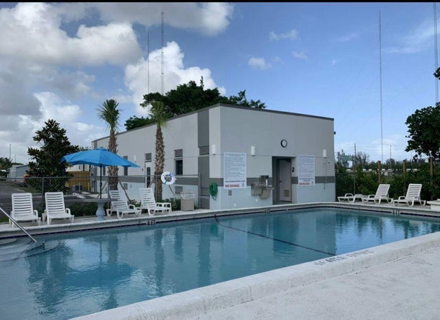 1 of 38 - 3140 Sw 51st Avenue, Davie, FL