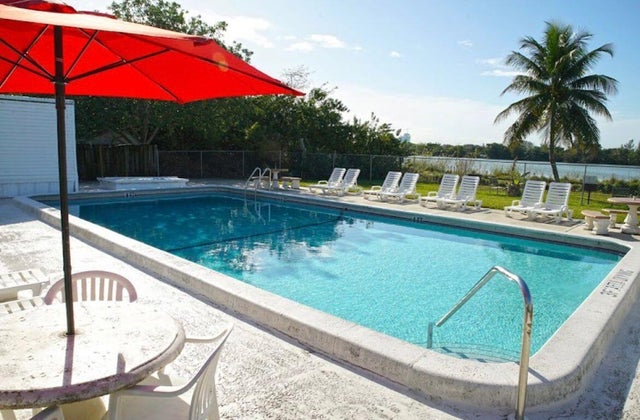 2 of 38 - 3140 Sw 51st Avenue, Davie, FL
