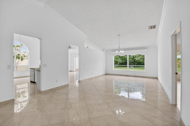 4 of 49 - 10628 Plainview Circle, Boca Raton, FL