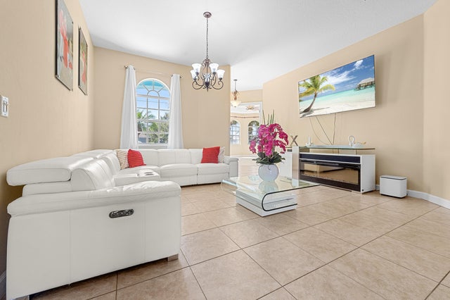 5 of 49 - 2396 Sw Pamona Street, Port Saint Lucie, FL