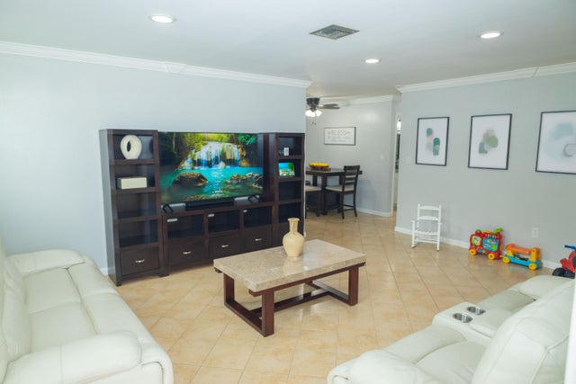 5 of 26 - 411 Forest Estate Drive, West Palm Beach, FL