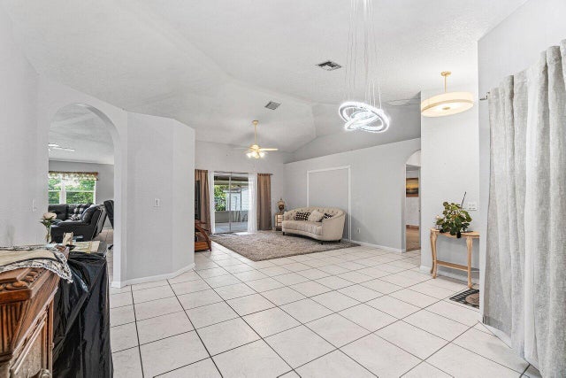 5 of 34 - 7600 Cocoanut Drive, Lake Worth, FL
