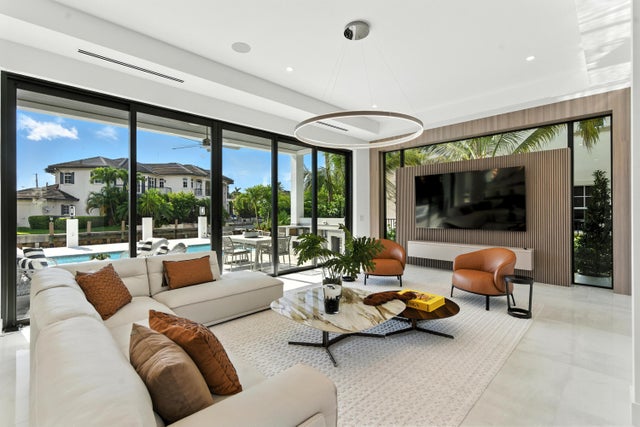 5 of 60 - 700 Ne 29th Place, Boca Raton, FL