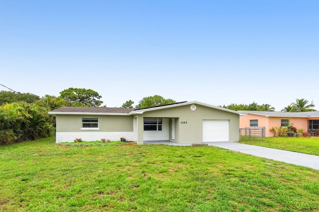 1 of 36 - 1252 Ne South Street, Jensen Beach, FL