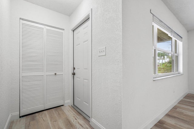 4 of 36 - 1252 Ne South Street, Jensen Beach, FL