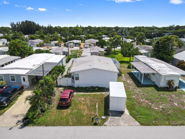 1 of 33 - 8169 Se Eagle Avenue, Hobe Sound, FL