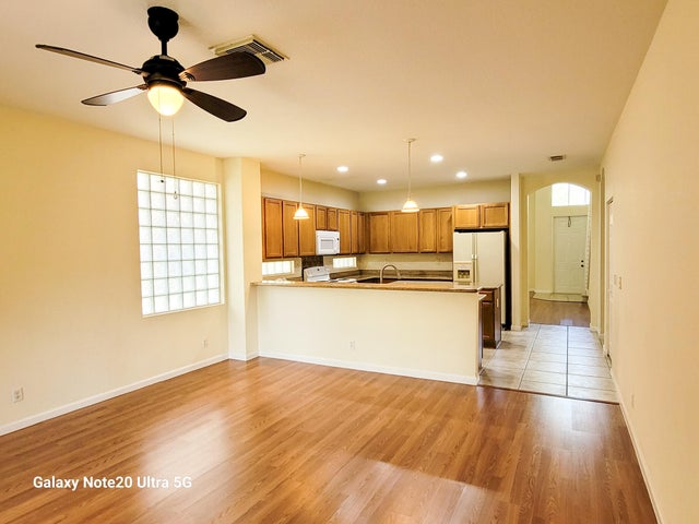 5 of 22 - 894 Gazetta Way, West Palm Beach, FL