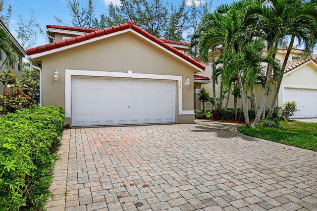 3 of 45 - 6210 Adriatic Way, West Palm Beach, FL