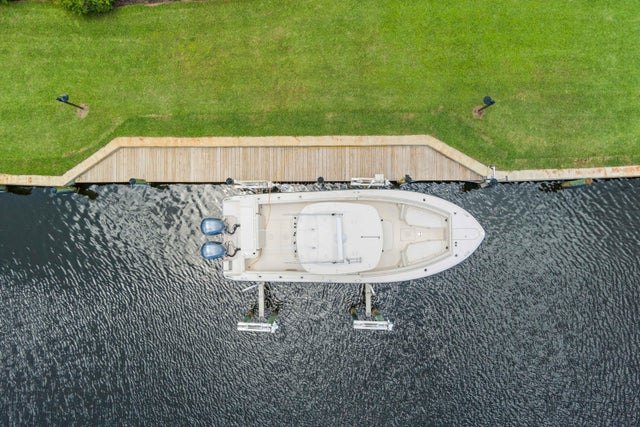 2 of 76 - 3422 Se Fairway W, Stuart, FL
