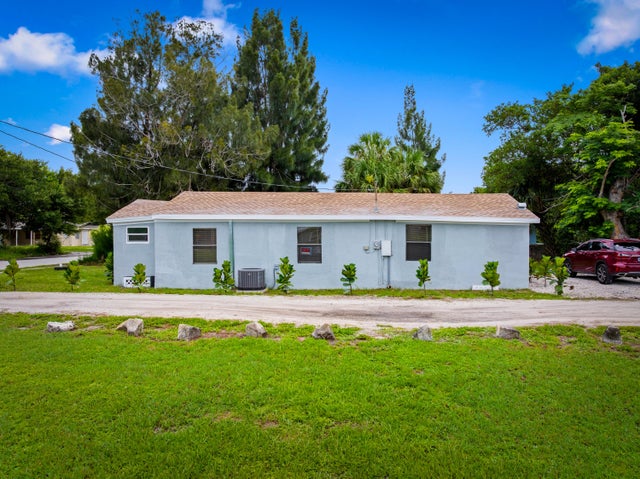 2 of 17 - 428 N 22nd Street, Fort Pierce, FL