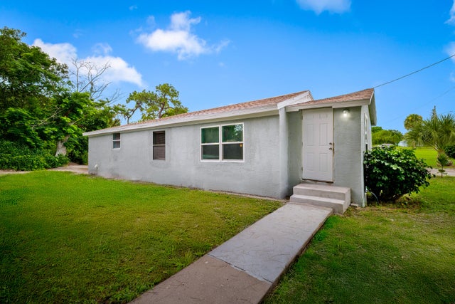 3 of 17 - 428 N 22nd Street, Fort Pierce, FL