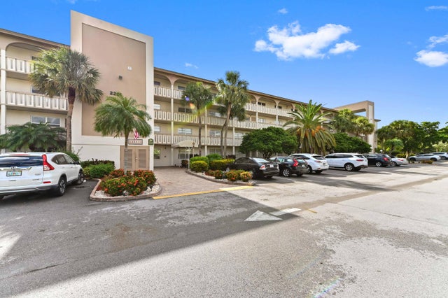 2 of 30 - 2201 Lucaya Bend #l4, Coconut Creek, FL