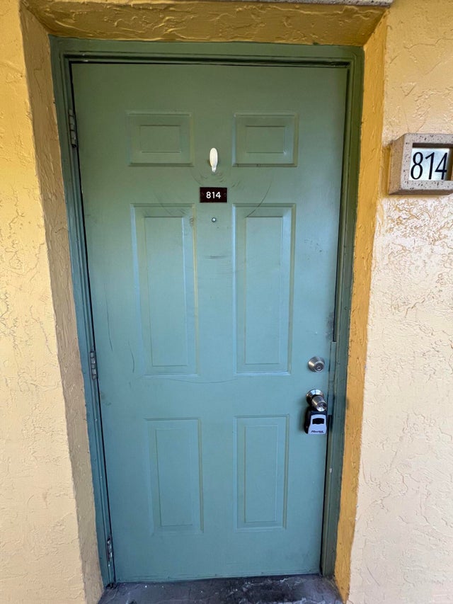 2 of 14 - 814 Meadows Circle #814, Boynton Beach, FL