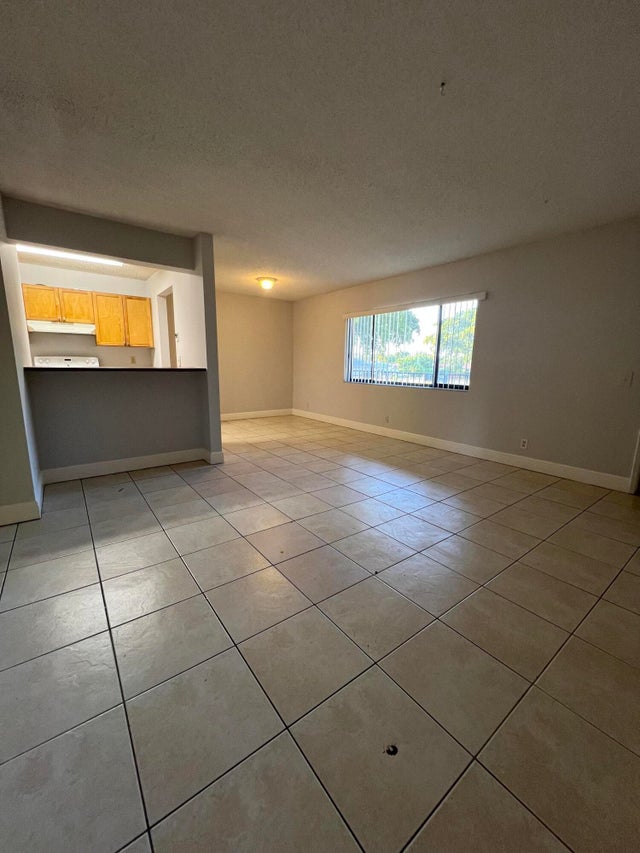 4 of 14 - 814 Meadows Circle #814, Boynton Beach, FL