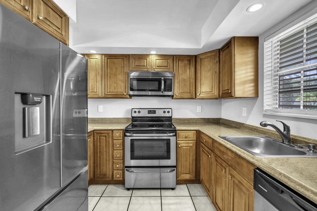 4 of 21 - 2130 Ne 36th Street #63, Lighthouse Point, FL