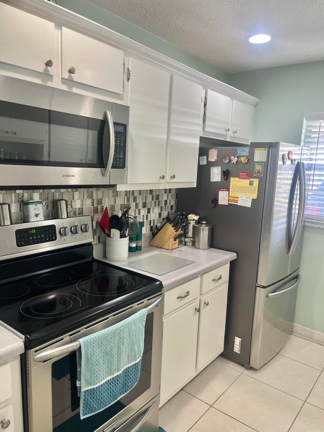 3 of 29 - 2100 Sw Lake Circle Drive #109, Boynton Beach, FL