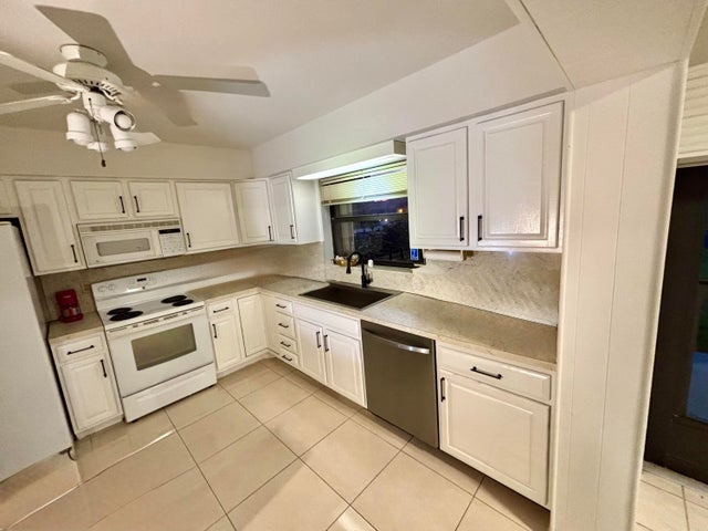 3 of 31 - 9830 Bischofia Tree Way #b, Boynton Beach, FL
