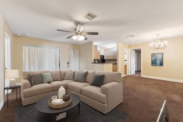 5 of 26 - 4 Crossings Circle #d, Boynton Beach, FL