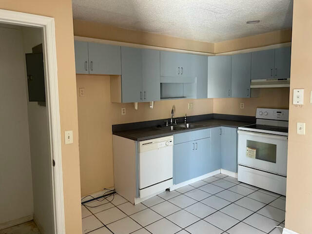 3 of 6 - 1458 N Lawnwood Circle #28b, Fort Pierce, FL