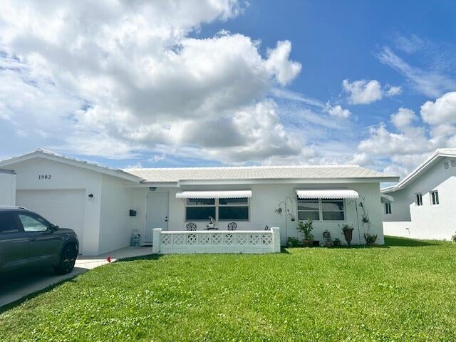 1 of 19 - 1902 Sw Roma Way, Boynton Beach, FL