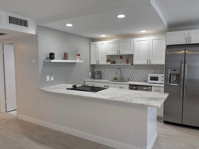 3 of 18 - 2084 Exeter E #2084 E, Boca Raton, FL