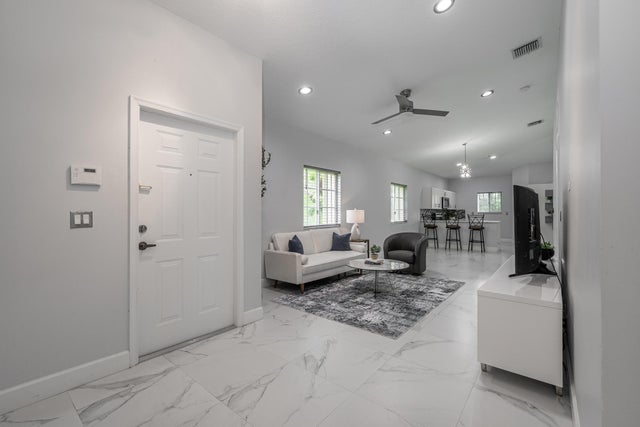 5 of 24 - 2285 Windjammer Way, West Palm Beach, FL