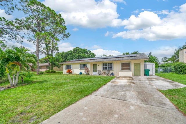 2 of 31 - 5107 Palm Drive, Fort Pierce, FL