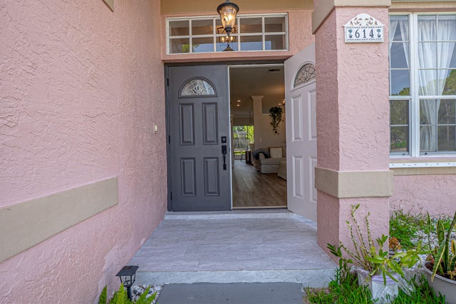 4 of 32 - 614 Lake Wellington Drive, Wellington, FL