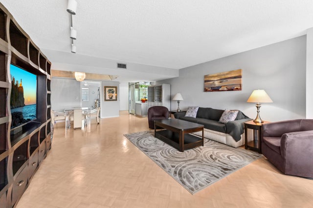 3 of 37 - 6768 10th Avenue N #316, Lake Worth, FL