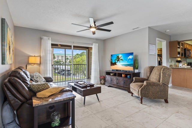 3 of 29 - 175 Se Village Drive #175, Port Saint Lucie, FL