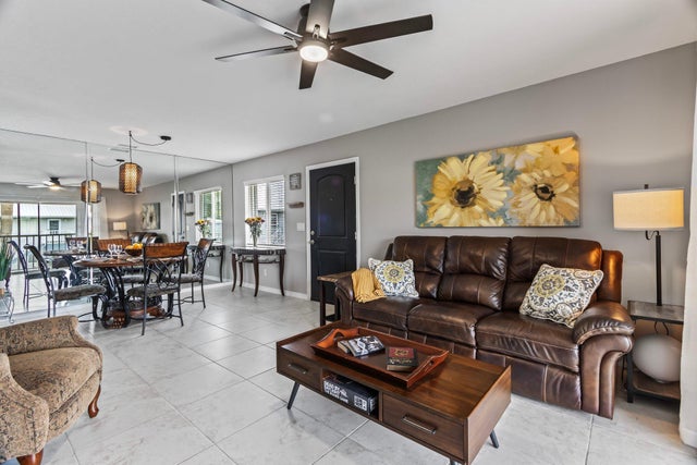 5 of 29 - 175 Se Village Drive #175, Port Saint Lucie, FL