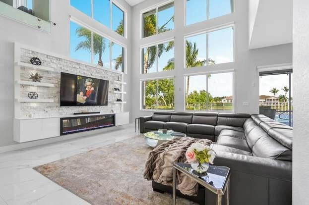 2 of 24 - 11836 Osprey Pointe Circle, Wellington, FL