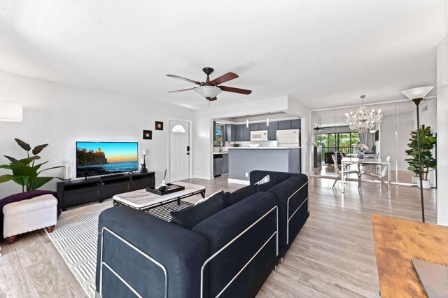 516 Osprey Drive #15d, Delray Beach