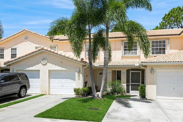 1 of 21 - 144 Fox Meadow Run, Jupiter, FL