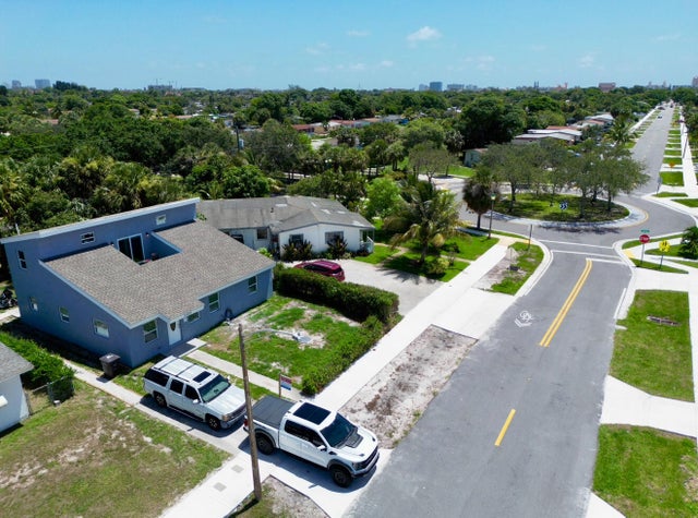 4 of 73 - 1403 7th Street, West Palm Beach, FL