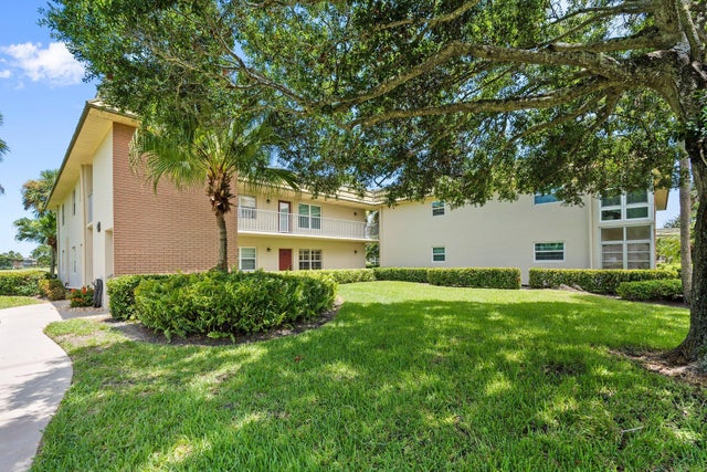 5 of 40 - 43 Vista Gardens Trail #106, Vero Beach, FL