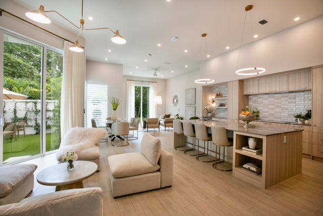 1 of 52 - 126 Sunset Cove Lane, Palm Beach Gardens, FL