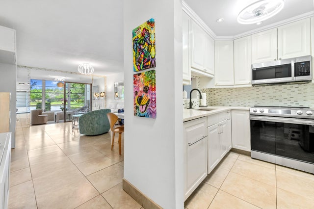 3 of 41 - 3530 Nw 52nd Avenue #409, Lauderdale Lakes, FL