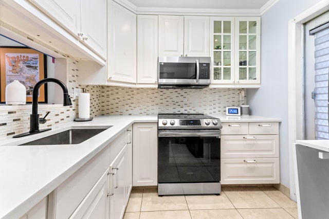 5 of 41 - 3530 Nw 52nd Avenue #409, Lauderdale Lakes, FL